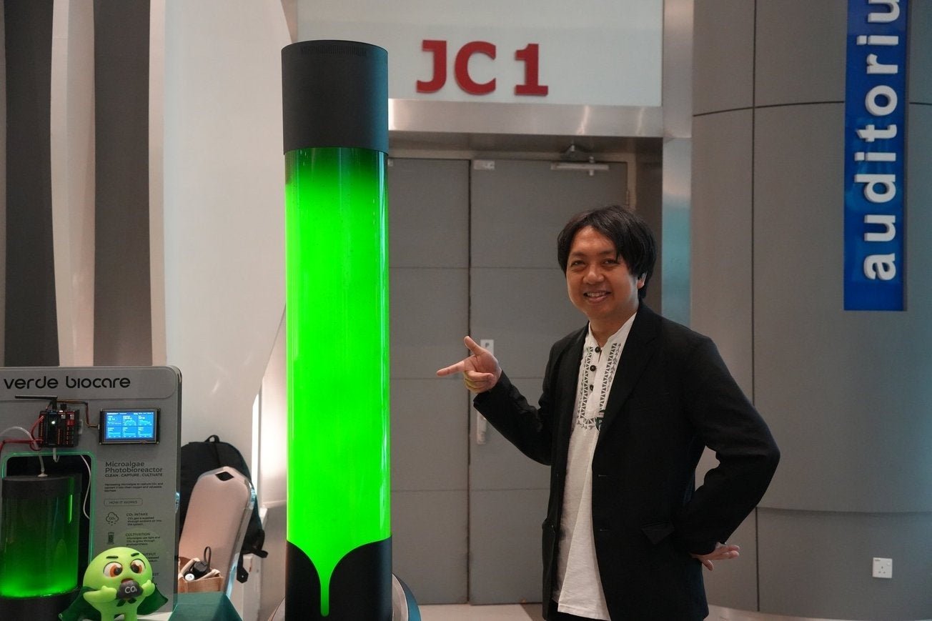 スペースシードホールディングス株式会社 代表取締役 鈴木健吾