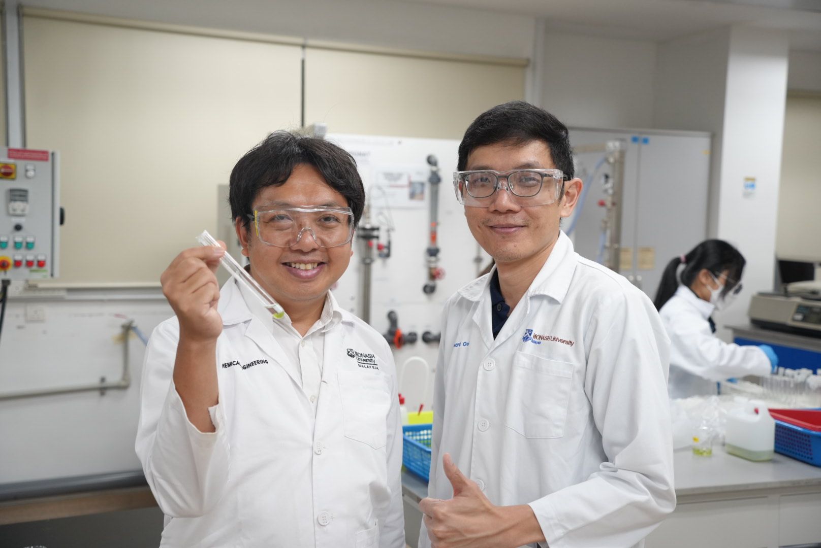 鈴木健吾CEO、モナシュ大学マレーシアでOoi Chien Wei博士を表敬訪問